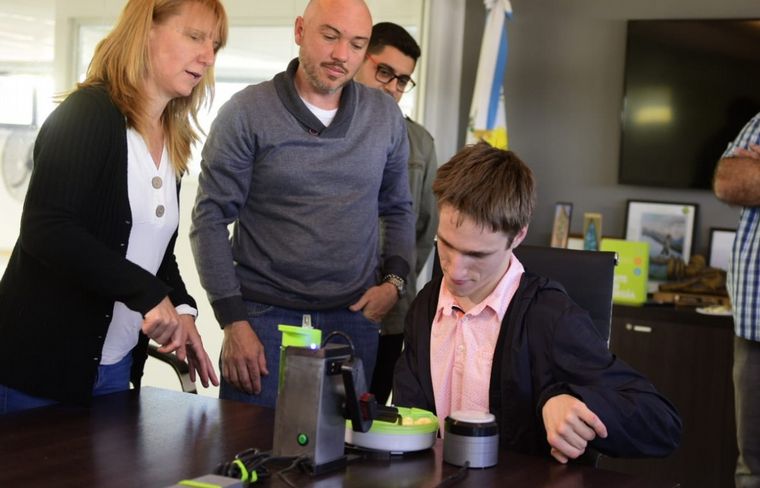 Planta de reciclado desarrolló un brazo mecatrónico (Foto: juninpuntolimpio)