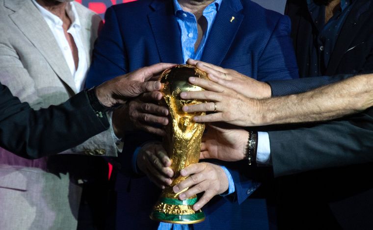 FOTO: La Copa del Mundo ya está en el país