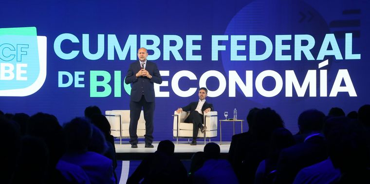 FOTO: Comenzó la Cumbre Federal de la Bioeconomía en Rosario. 