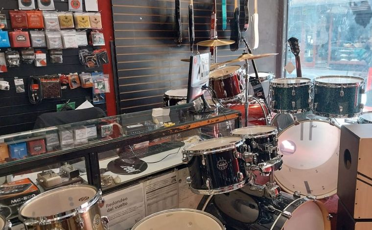 El local de música donde Chris Martin compró una guitarra.