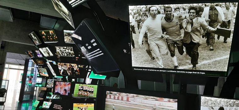 FOTO: Cadena 3 recorre el Museo de Fútbol del Estadio Pacaembú en San Pablo.
