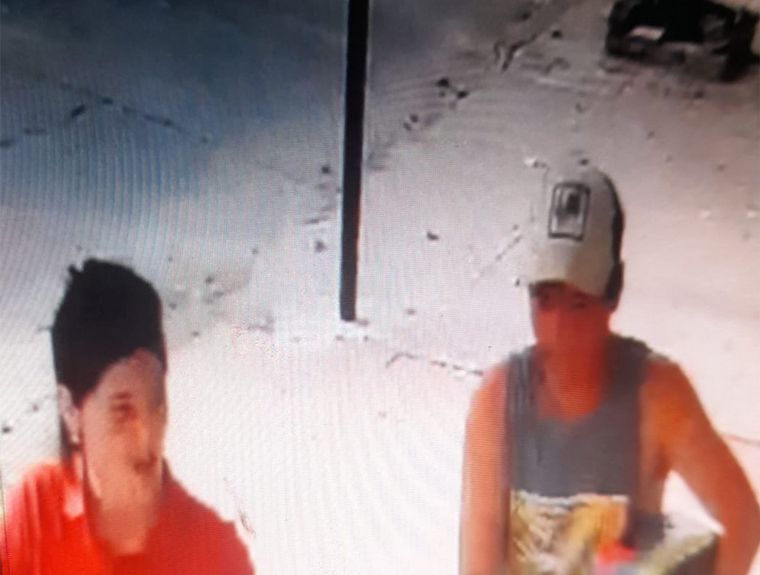 Una mujer y un hombre de aproximadamente 30 años mataron a un jubilado para robar.