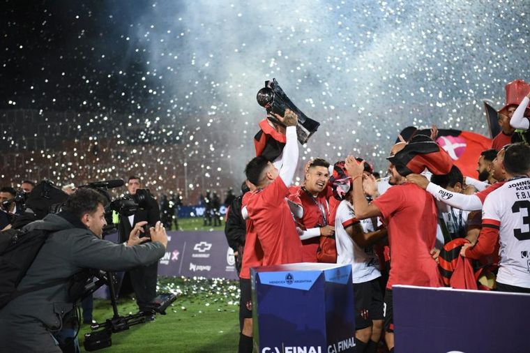 Patronato dio una vuelta olímpica histórica.