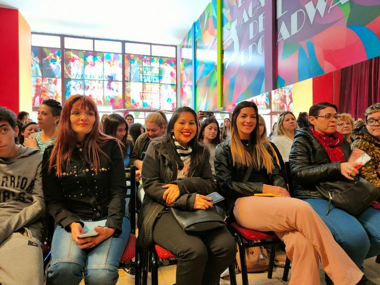 En la Academia del Broadway fans de Axel en otro ciclo de “Entrevistas Cantadas”.