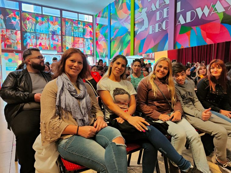 En la Academia del Broadway fans de Axel en otro ciclo de “Entrevistas Cantadas”.