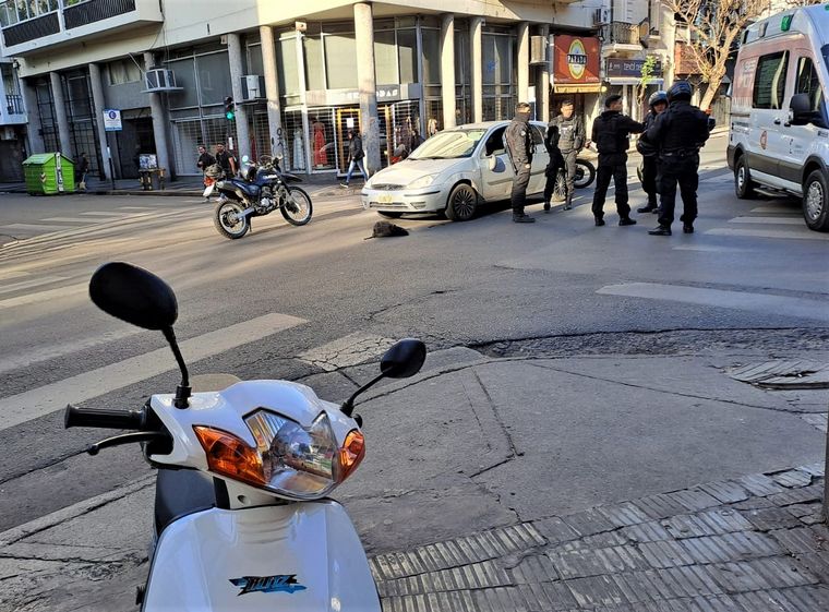 Choque sin heridos de consideración en pleno centro de la ciudad.