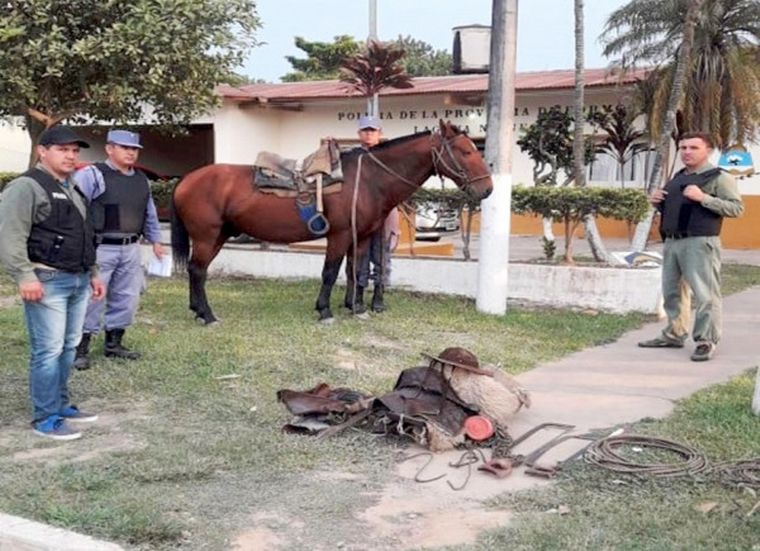 Hacen lo que pueden. La policía provincial trabaja con medios escasos.