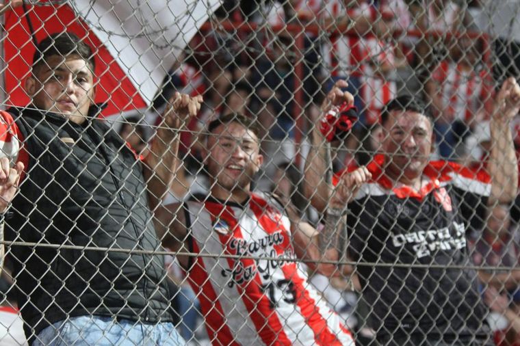 Instituto - Defensores de Belgrano 