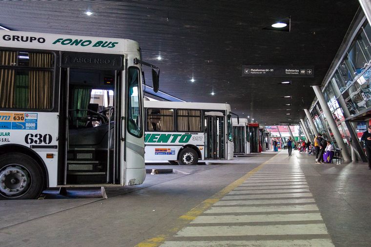 FOTO: Este viernes no habrá transporte interurbano en Córdoba.