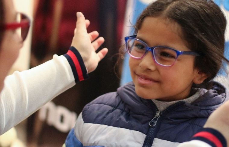 Muchos Milagritos, Otto y yo y Novar entregaron lentes gratis (Foto: @vane.bartra)