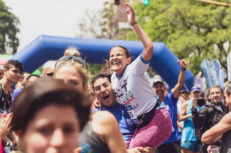 FOTO: Miles de Cordobeses corrieron la exitosa Maratón Allende 2022