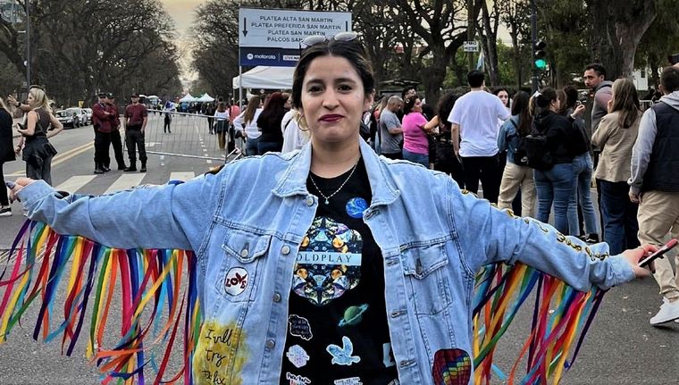 AUDIO: Micaela Gómez, la fanática que fue a todos los shows de Coldplay 