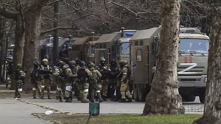 FOTO: Rusia retira sus tropas de la ciudad ucraniana de Jersón (Foto: EuroNews)