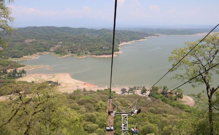 El Cadillal, un paseo imperdible a 24 kilómetros de Tucumán.