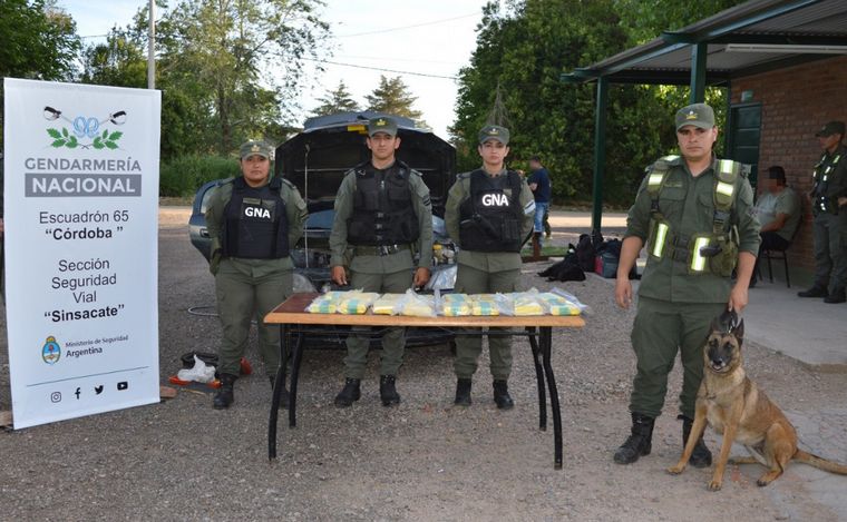 FOTO: Detuvieron en Córdoba a un hombre que transportaba más de 26 kilos de cocaína.