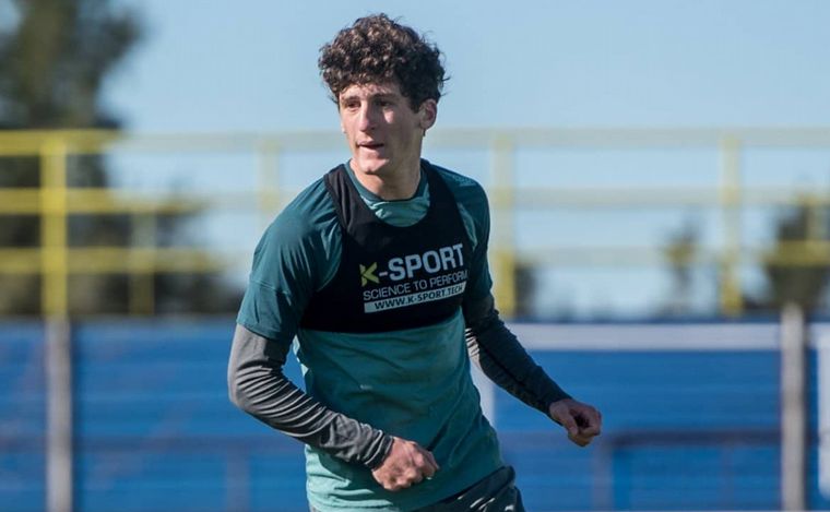 Tanlongo, en conflicto con Central.