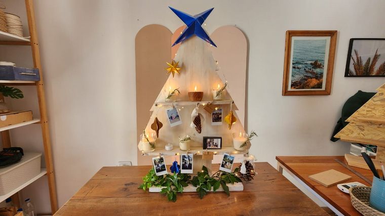 Cómo hacer un arbolito Navidad con materiales reciclados