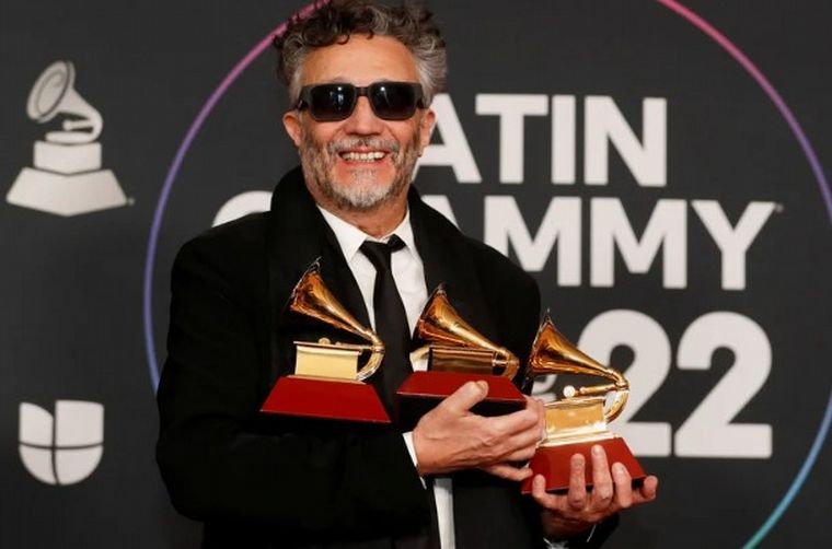 FOTO: Fito Páez en los Grammy Latinos: ganó los tres premios donde estaba nominado