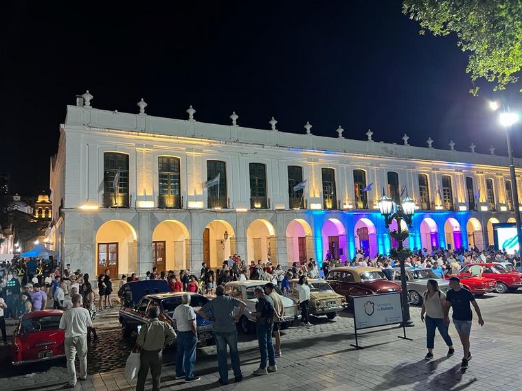 Más de 200 espacios abrieron sus puertas en la Noche de los Museos