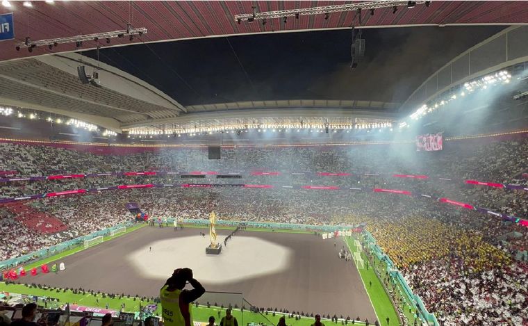 FOTO: Arrancó el Mundial de Qatar 2022 con una imponente apertura.