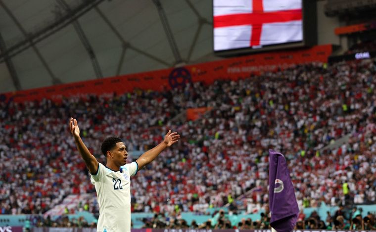 Inglaterra aplastó con comodidad a Irán.