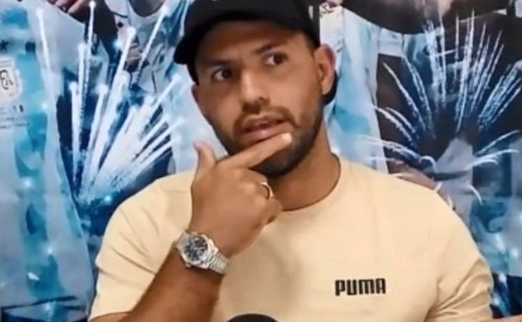  Agüero durante el streaming que realizó este lunes.