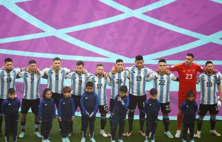 La selección Argentina durante el Himno Nacional