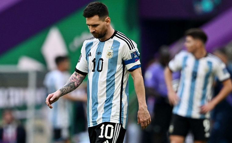 FOTO: Messi y un partido para el olvido.