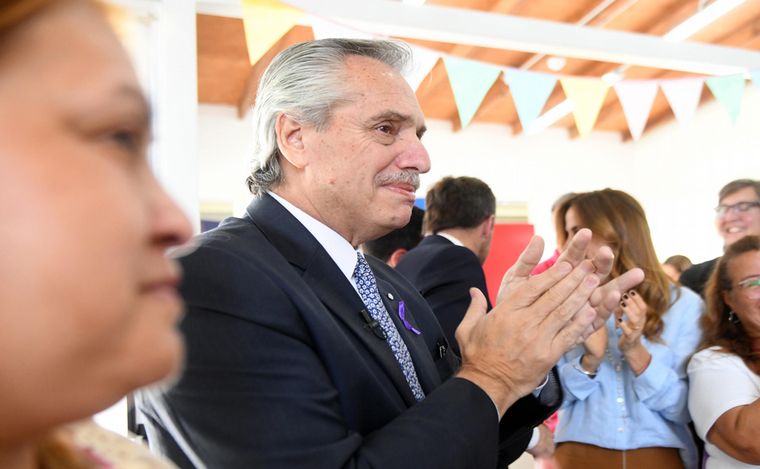 Alberto Fernández se mostró en público tras sus problemas de salud.