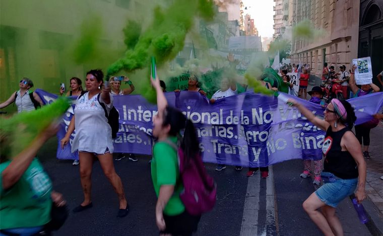 FOTO: Miles marchan en Rosario por 