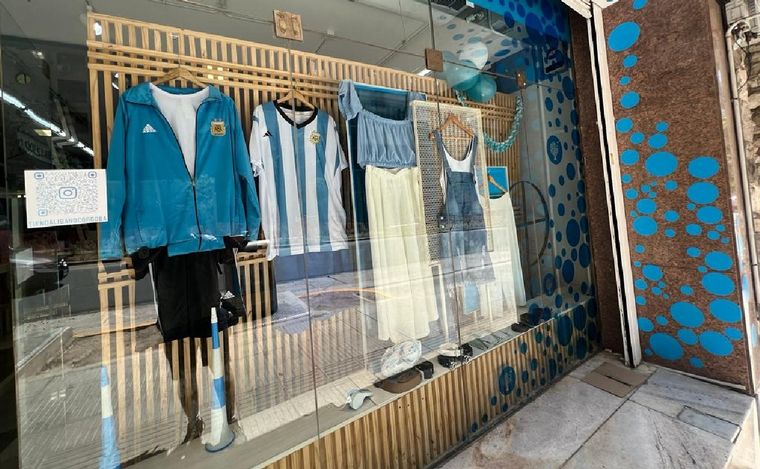 En Córdoba, los hinchas ya palpitan el partido de la Selección con México.