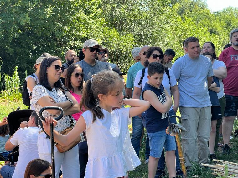 La familia de Cadena 3 plantó árboles de la mano de BAUM