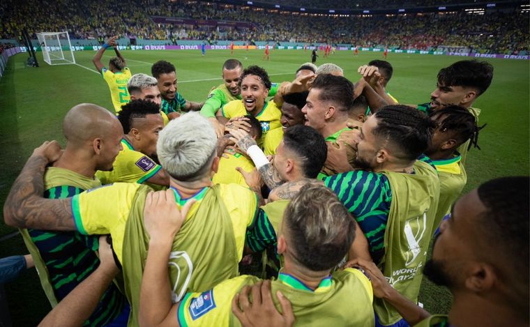 Brasil clasificó a octavos de final de la Copa del Mundo. Foto: @cbf_futebol