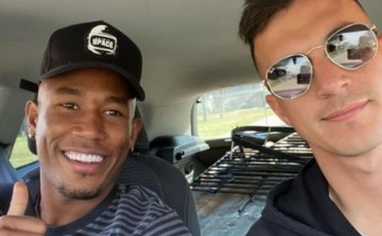 Balanta, junto a su ex compañero Augusto Lotti (Foto: auguslotti21)