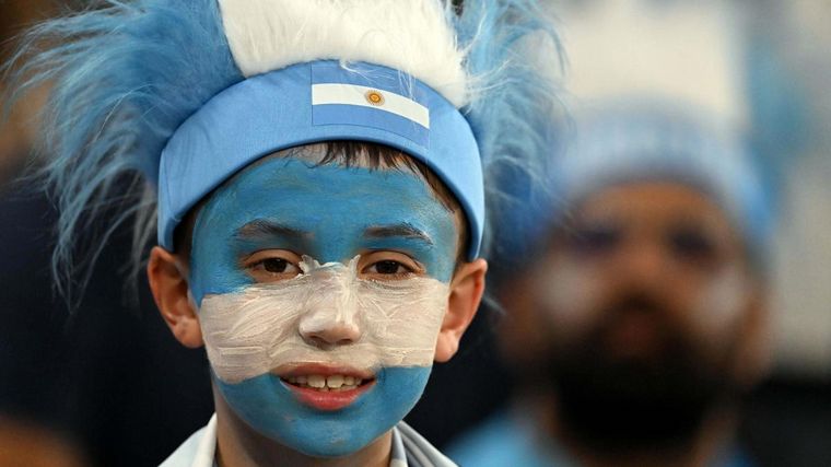 FOTO: Argentina fue local en el Estadio 974: las mejores fotos de los hinchas