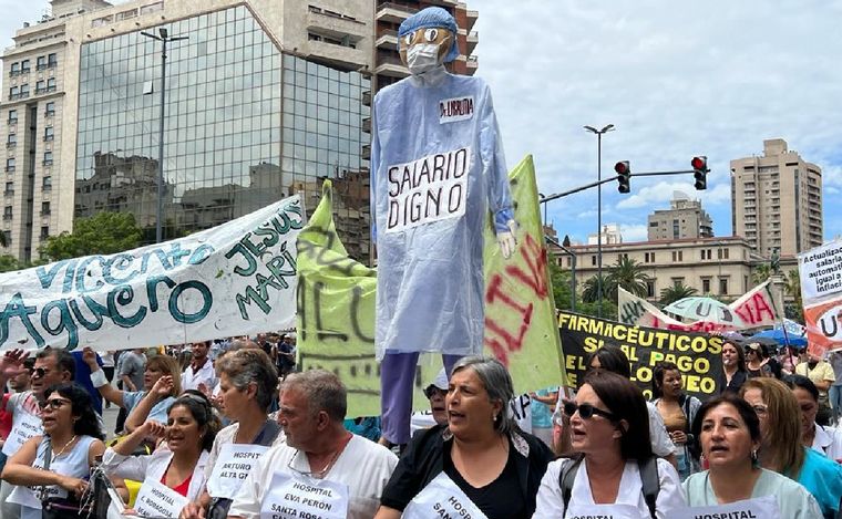 AUDIO: Sigue el conflicto: personal de salud volvió a marchar en Córdoba y Bell Ville