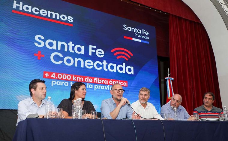 FOTO: Santa Fe: más de 80 localidades se sumaron a un programa de inclusión digital.