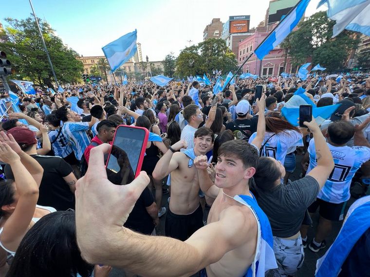 Festejos del triunfo argentino en Córdoba 