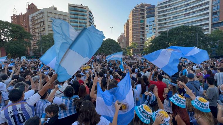 Festejos del triunfo argentino en Córdoba 