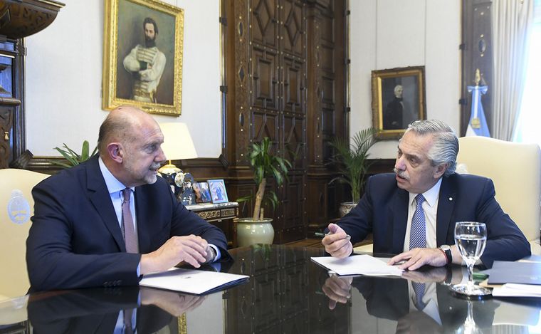 FOTO: Perotti visitó a Alberto F. con la sequía y la hidrovía al tope de la agenda.