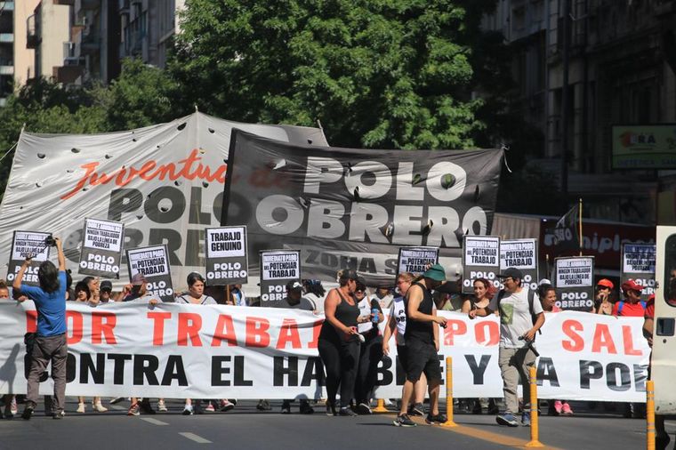 Martes complicado en el centro cordobés por protesta por planes sociales