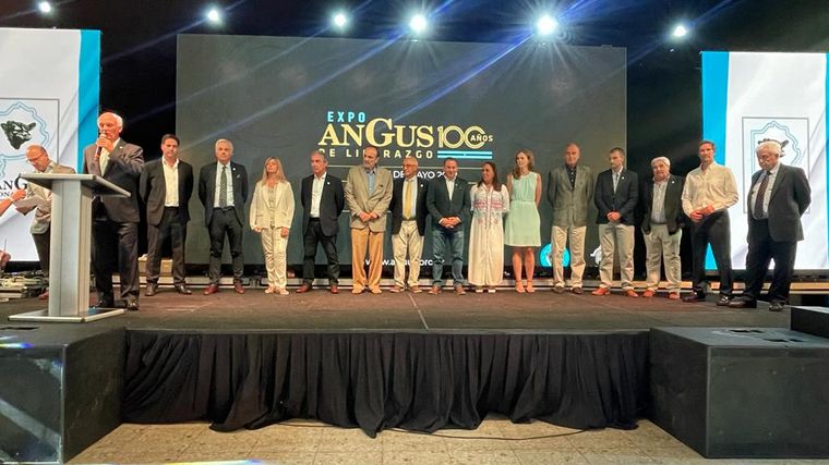 Chin chin. Pese a la sequía y la falta de apoyo ofical, la raza se consolida fuerte.