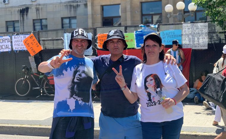 Causa Vialidad: militantes kirchneristas se manifestaron tras el veredicto.