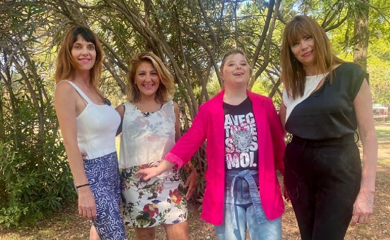 Flavia Irós, Eugenia Aravena, Malena Pozzobón y Silvia Aguirre