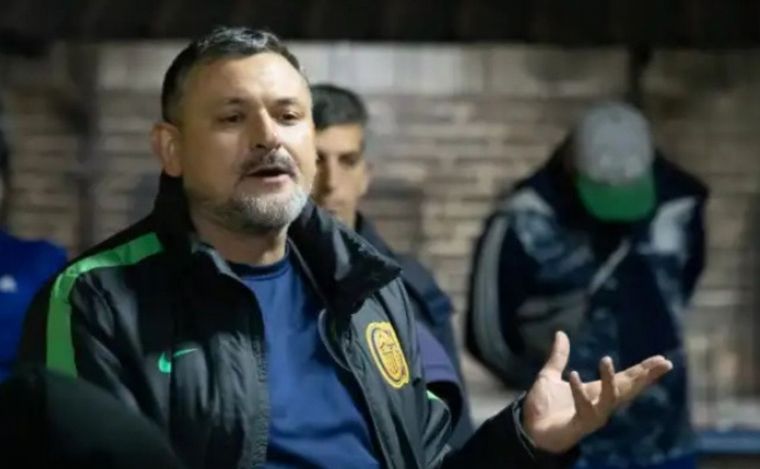 El hermano del Pocho Lavezzi renunció a su candidatura a presidente del Canalla.