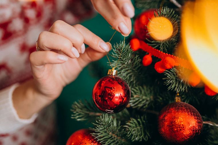 Las bolas representaban la fruta prohibida, que se colocaban en un principio(Freepik)