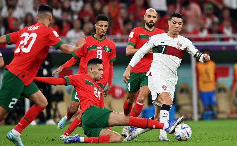 FOTO: Marruecos dio el batacazo y eliminó a Portugal del Mundial.