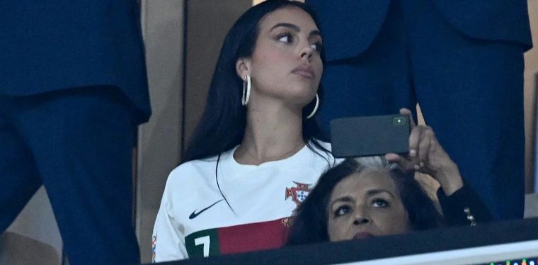 FOTO: La argentina Georgina Rodríguez fustigó al técnico de Portugal.