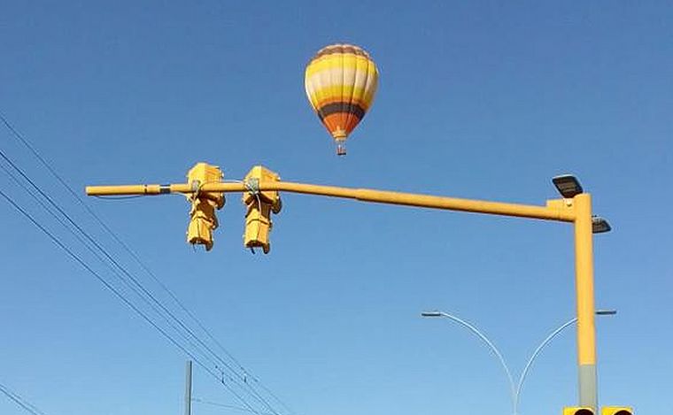 Sorpresa: un globo aerostático atravesó los cielos de Córdoba