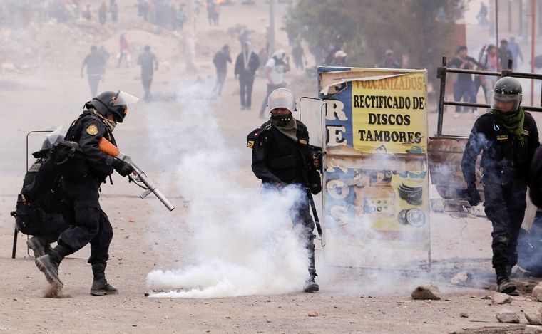 FOTO: Ya son siete los muertos por las protestas en Perú.